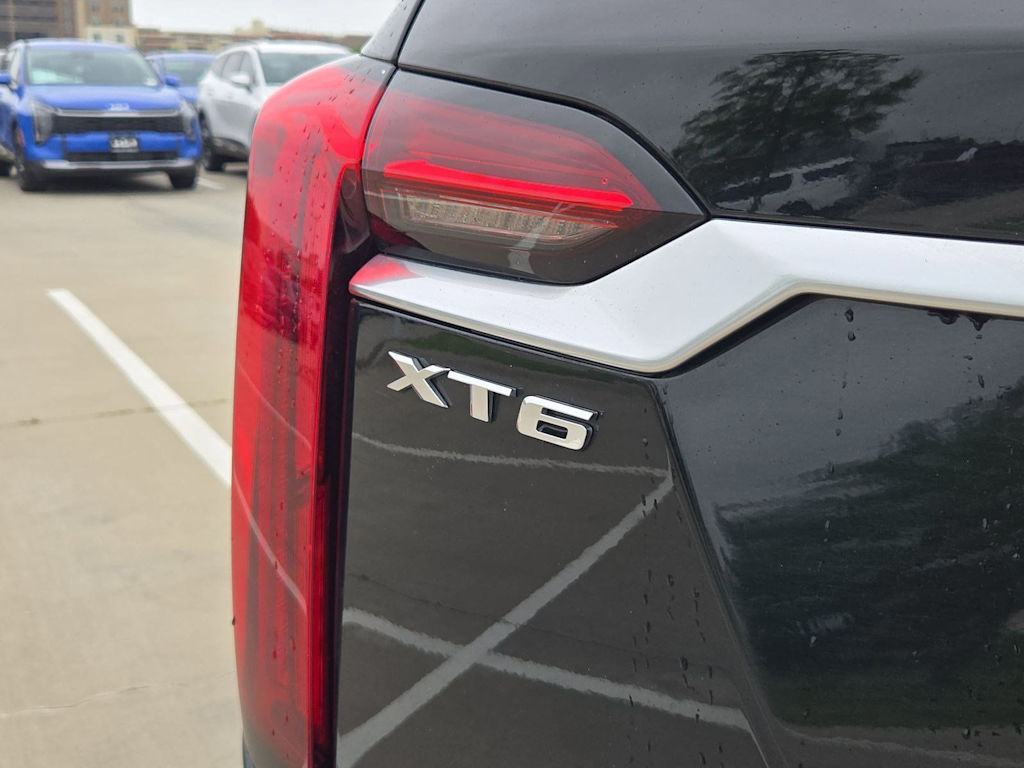 Thumbnail: 2024 Cadillac XT6 - 23