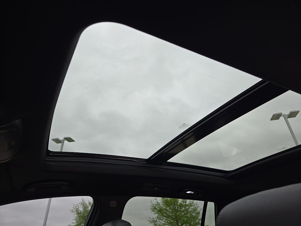 Thumbnail: 2024 Cadillac XT6 - 25