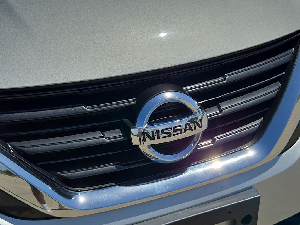 Thumbnail: 2017 Nissan Altima - 7