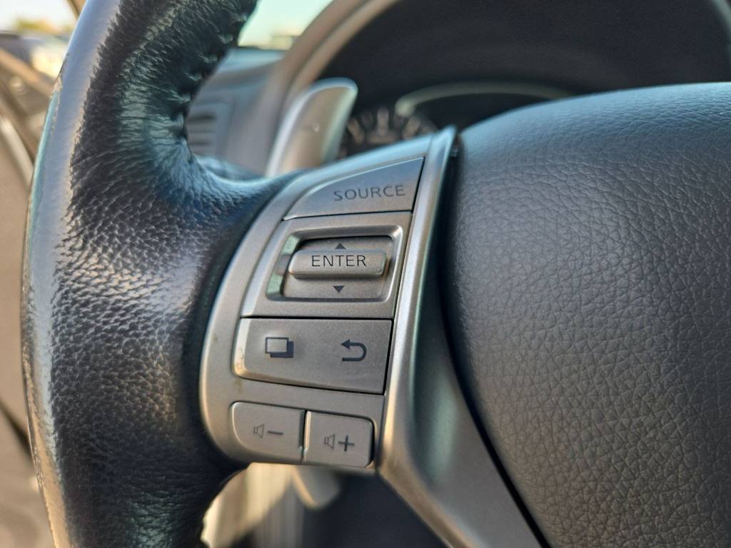 Thumbnail: 2013 Nissan Altima - 28