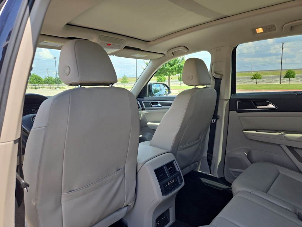 Thumbnail: 2018 Volkswagen Atlas - 12