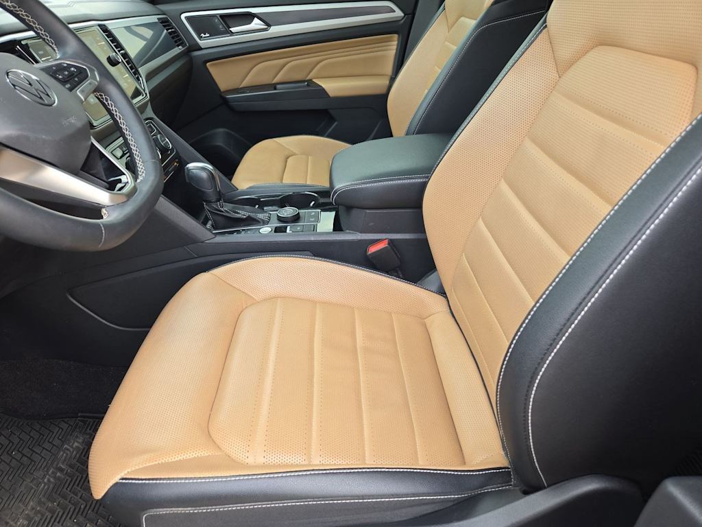Thumbnail: 2021 Volkswagen Atlas - 10