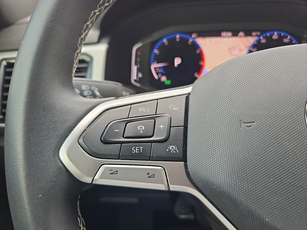 Thumbnail: 2021 Volkswagen Atlas - 27