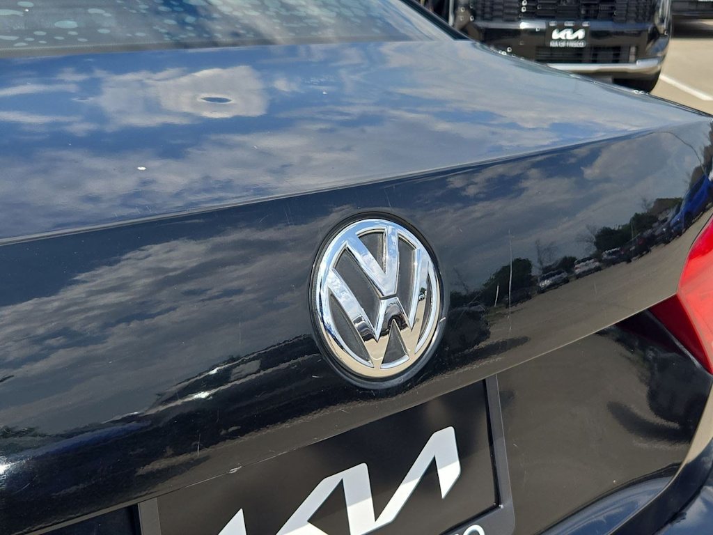 Thumbnail: 2015 Volkswagen Passat - 7