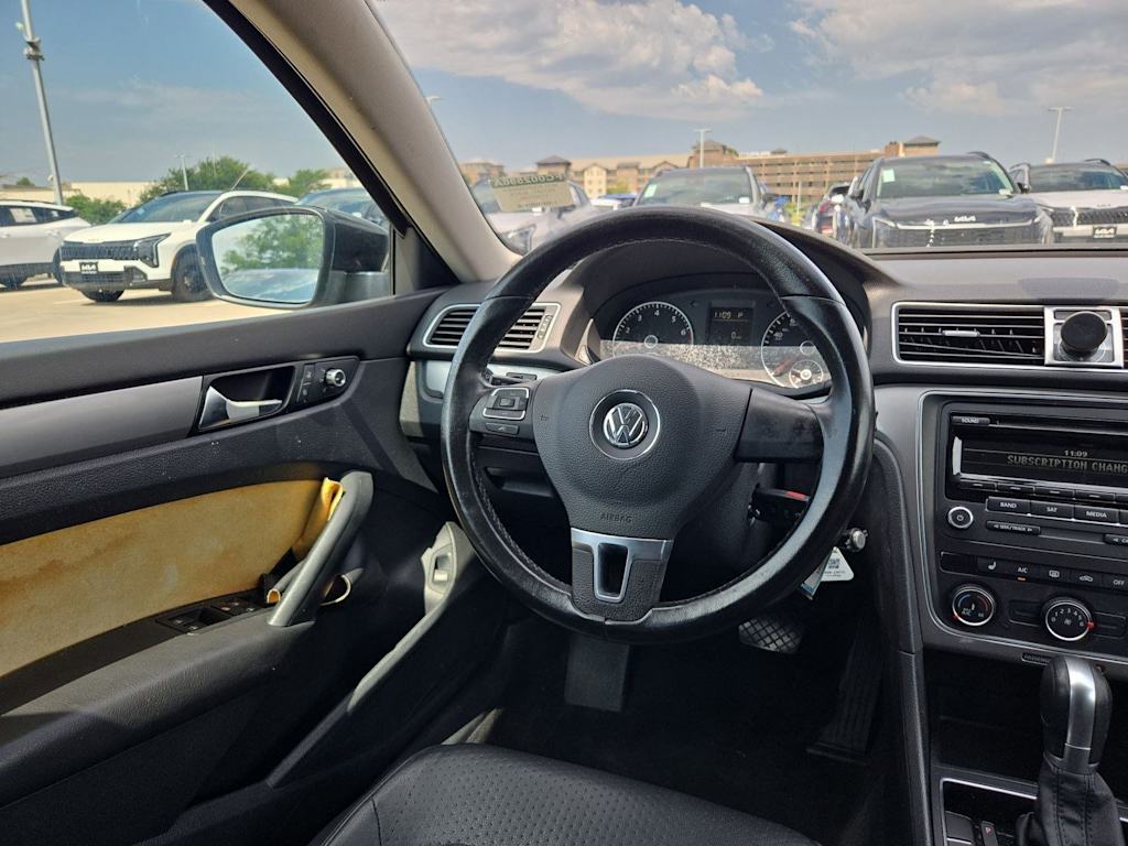 Thumbnail: 2015 Volkswagen Passat - 2