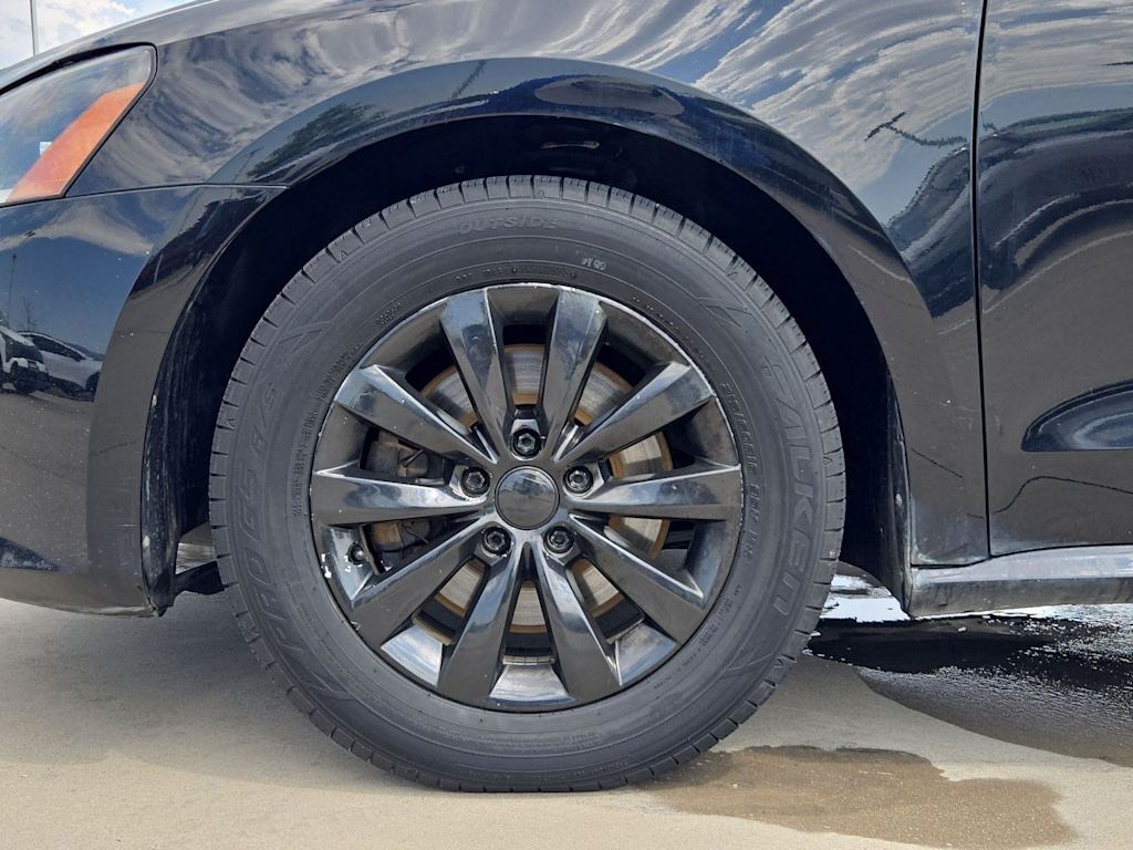 Thumbnail: 2015 Volkswagen Passat - 8