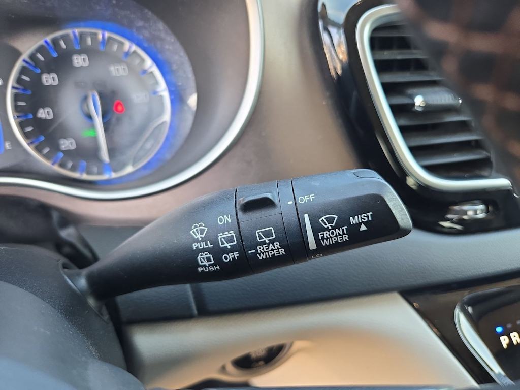 Thumbnail: 2018 Chrysler Pacifica - 16