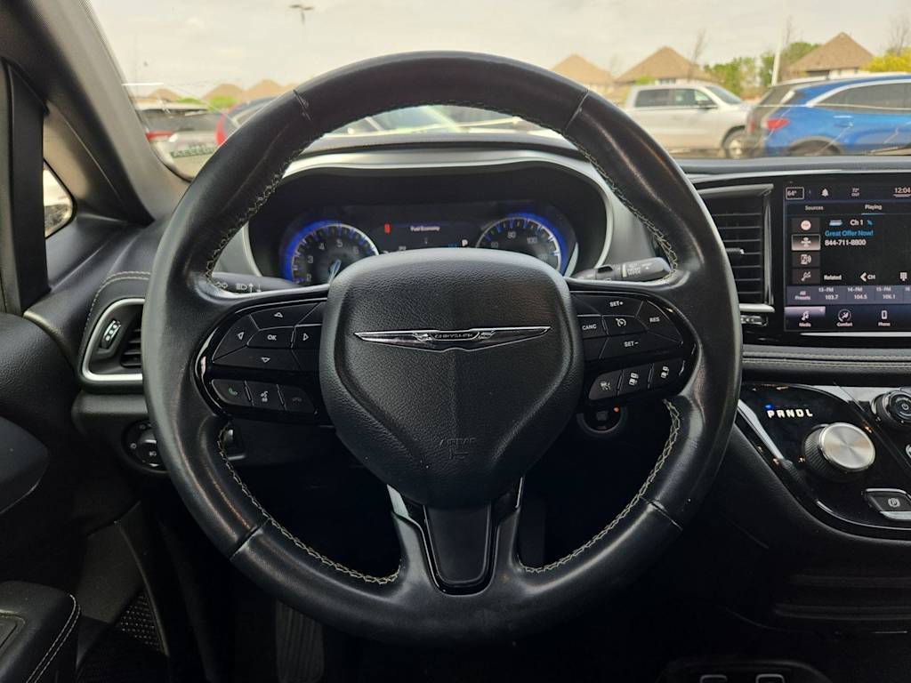 Thumbnail: 2021 Chrysler Pacifica - 13