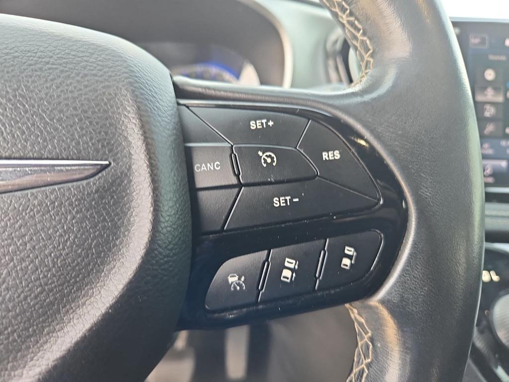 Thumbnail: 2021 Chrysler Pacifica - 26