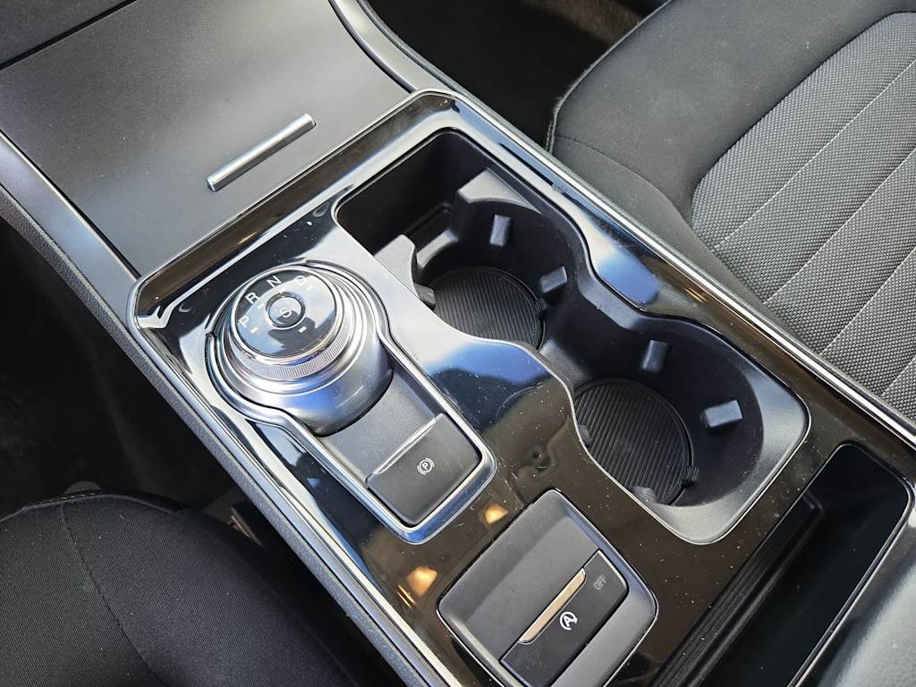 Thumbnail: 2020 Ford Edge - 29