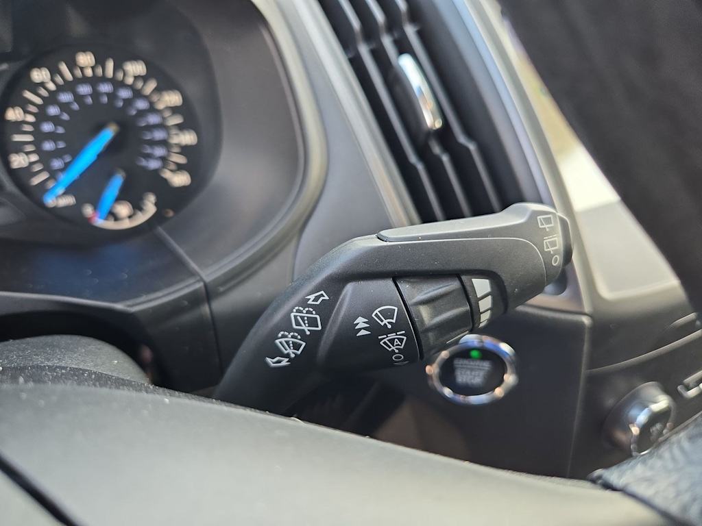 Thumbnail: 2020 Ford Edge - 16