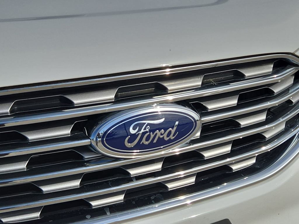 Thumbnail: 2020 Ford Edge - 7