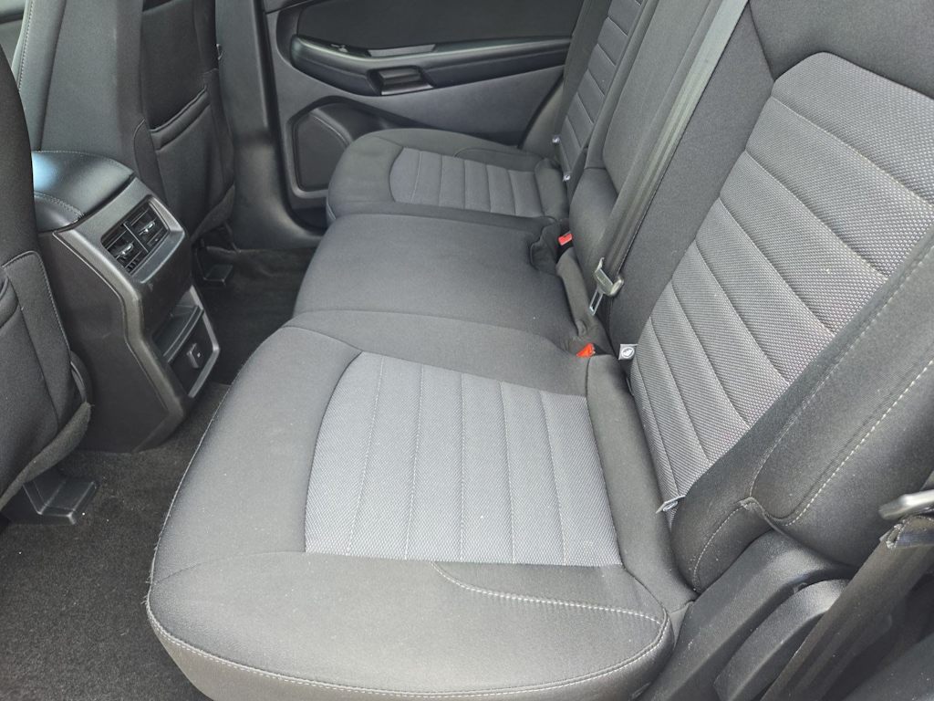 Thumbnail: 2018 Ford Edge - 24