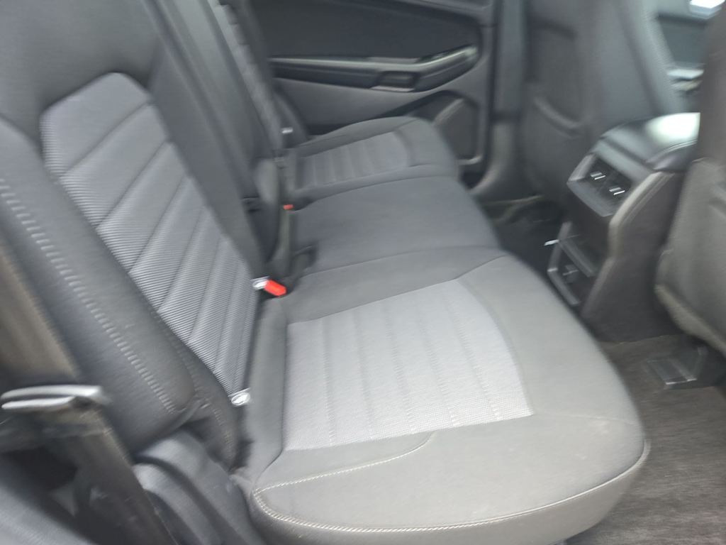 Thumbnail: 2018 Ford Edge - 25