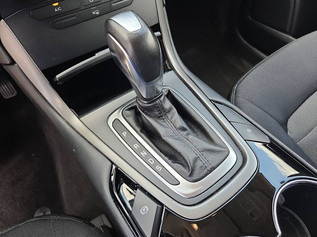 Thumbnail: 2018 Ford Edge - 31