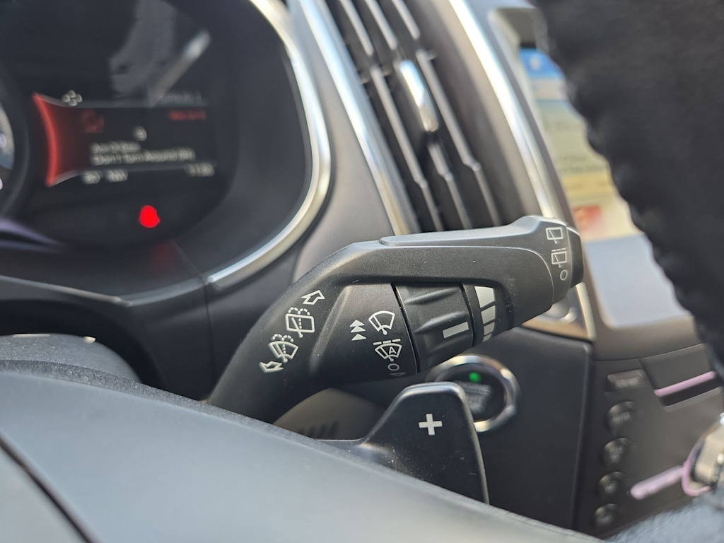 Thumbnail: 2019 Ford Edge - 15
