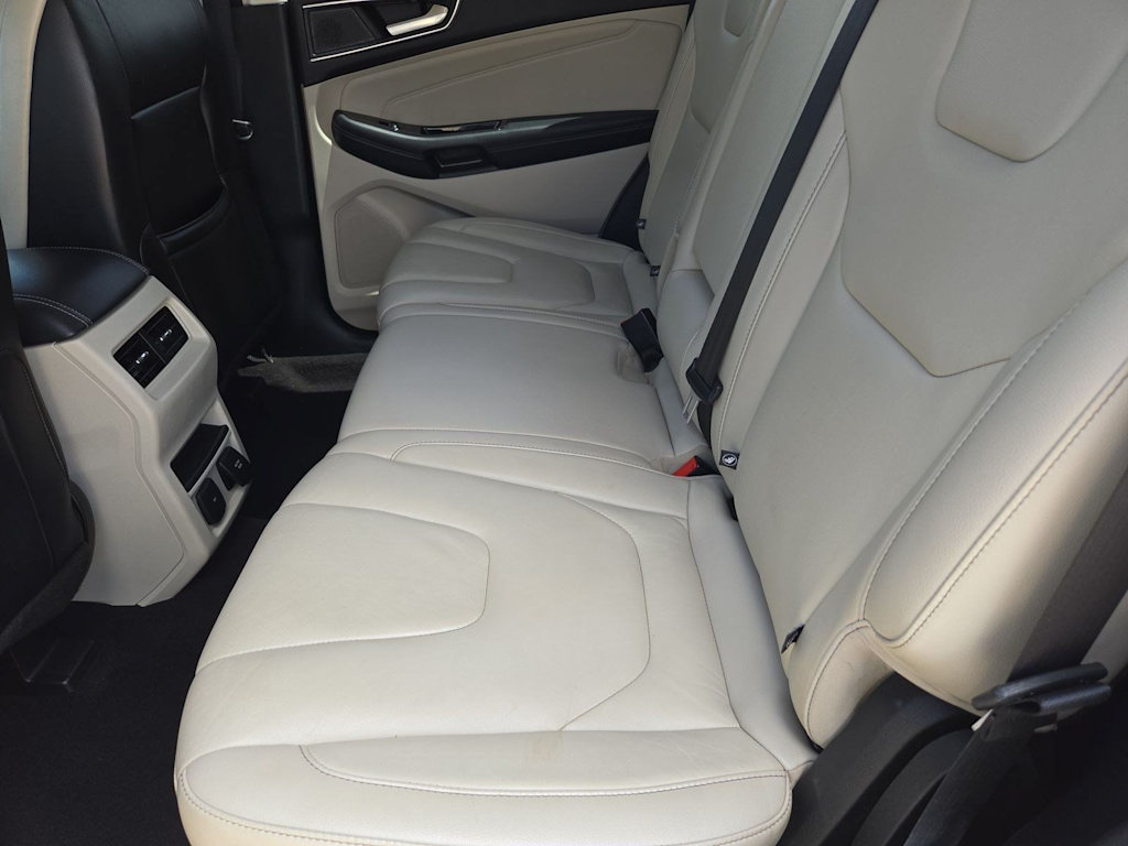 Thumbnail: 2019 Ford Edge - 24