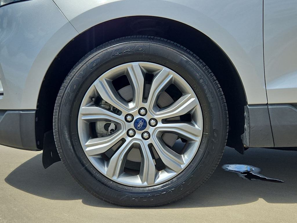 Thumbnail: 2019 Ford Edge - 8