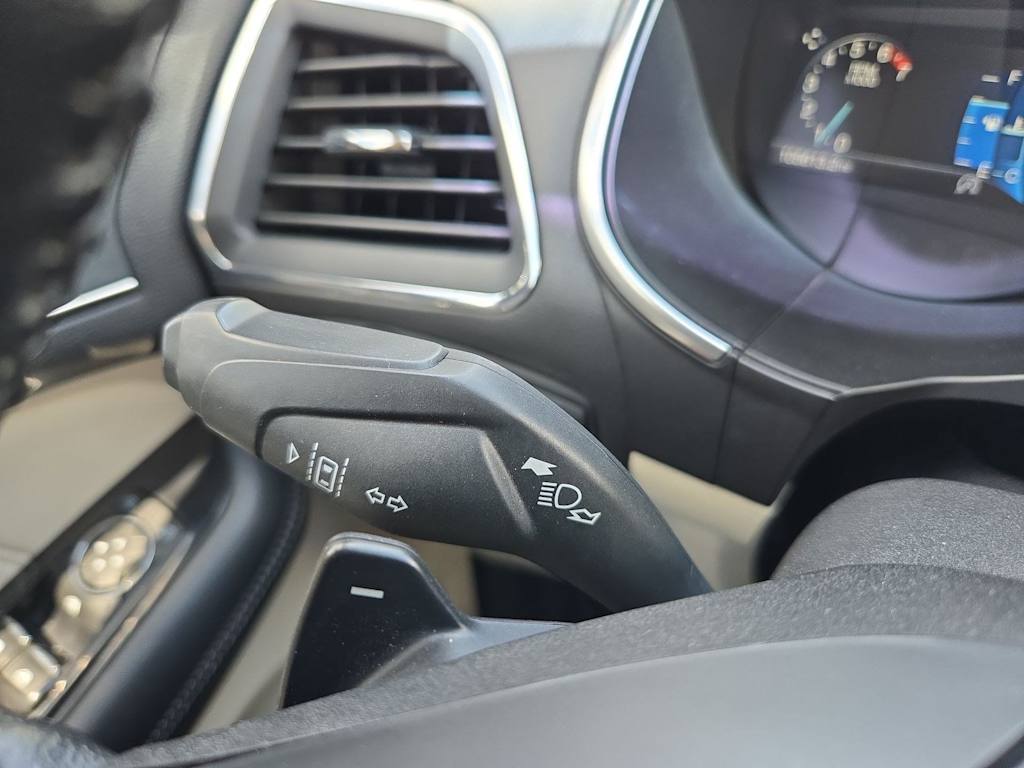 Thumbnail: 2019 Ford Edge - 28