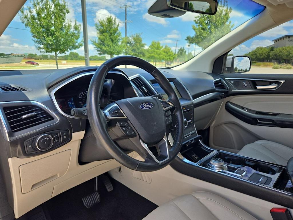 Thumbnail: 2019 Ford Edge - 2