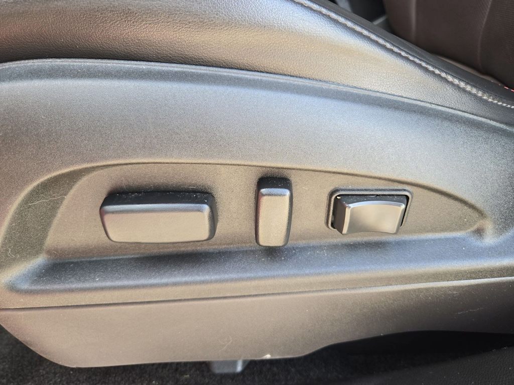 Thumbnail: 2015 Chevrolet Equinox - 25