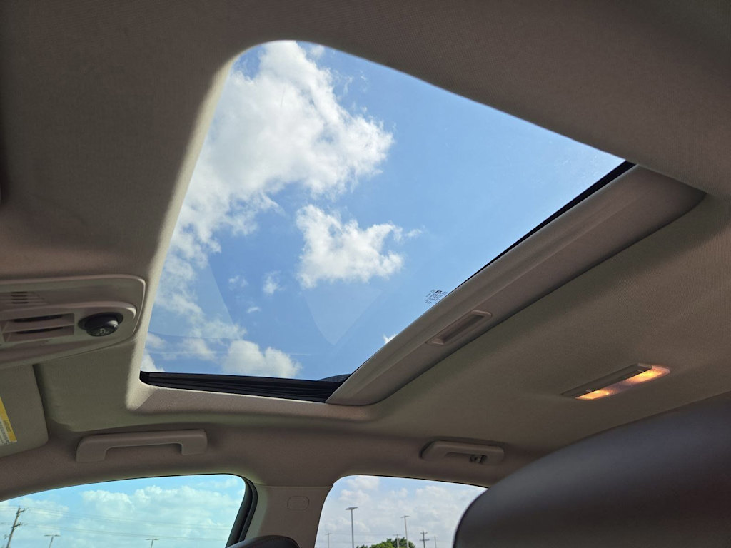 Thumbnail: 2015 Chevrolet Equinox - 26