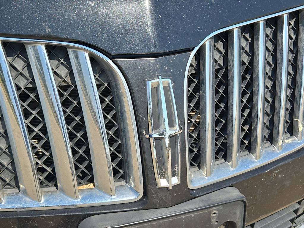 Thumbnail: 2011 Lincoln MKX - 18