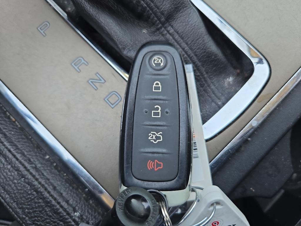 Thumbnail: 2011 Lincoln MKX - 33