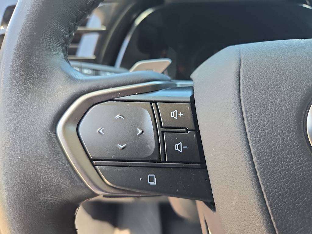 Thumbnail: 2023 Lexus RX - 28