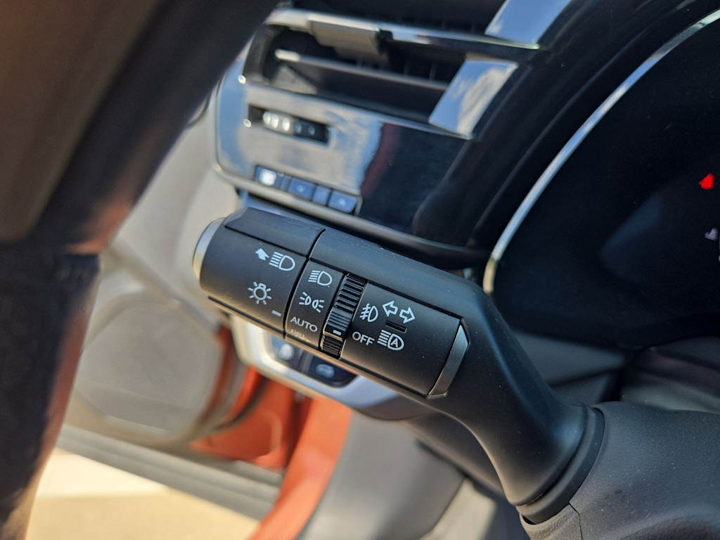 Thumbnail: 2023 Lexus RX - 15