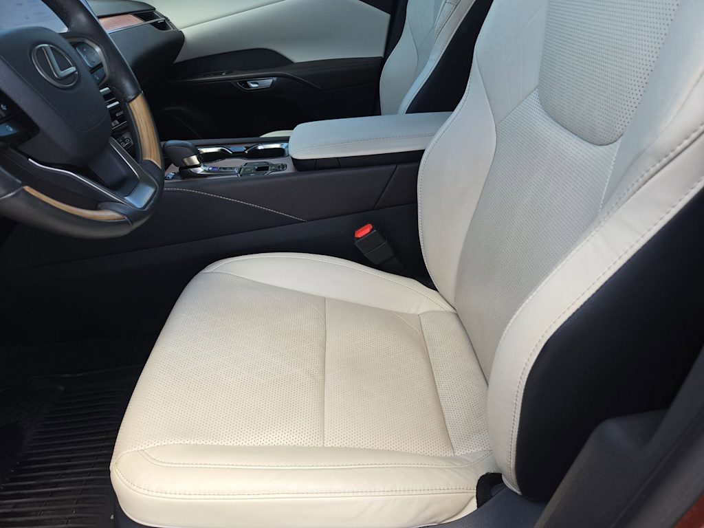 Thumbnail: 2023 Lexus RX - 10