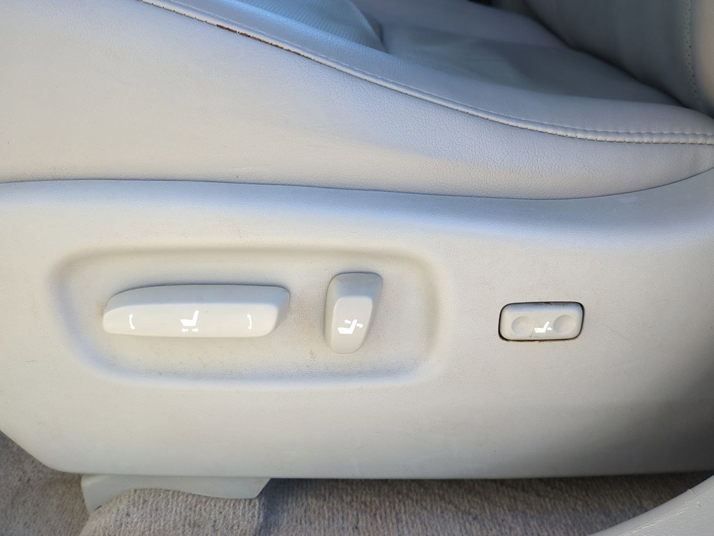 Thumbnail: 2011 Lexus RX - 25