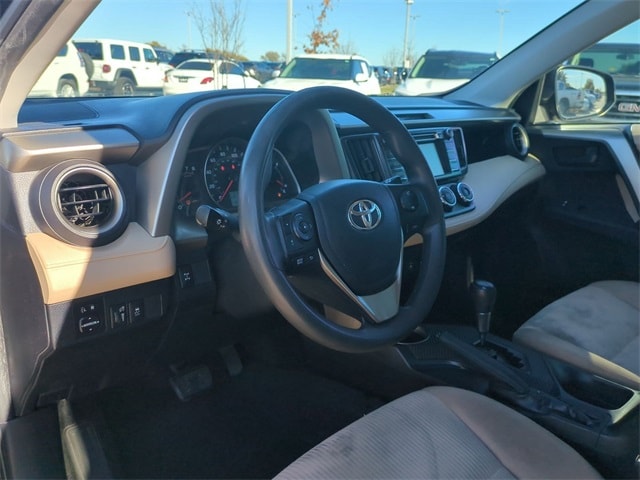 2013 Toyota RAV4 LE 2