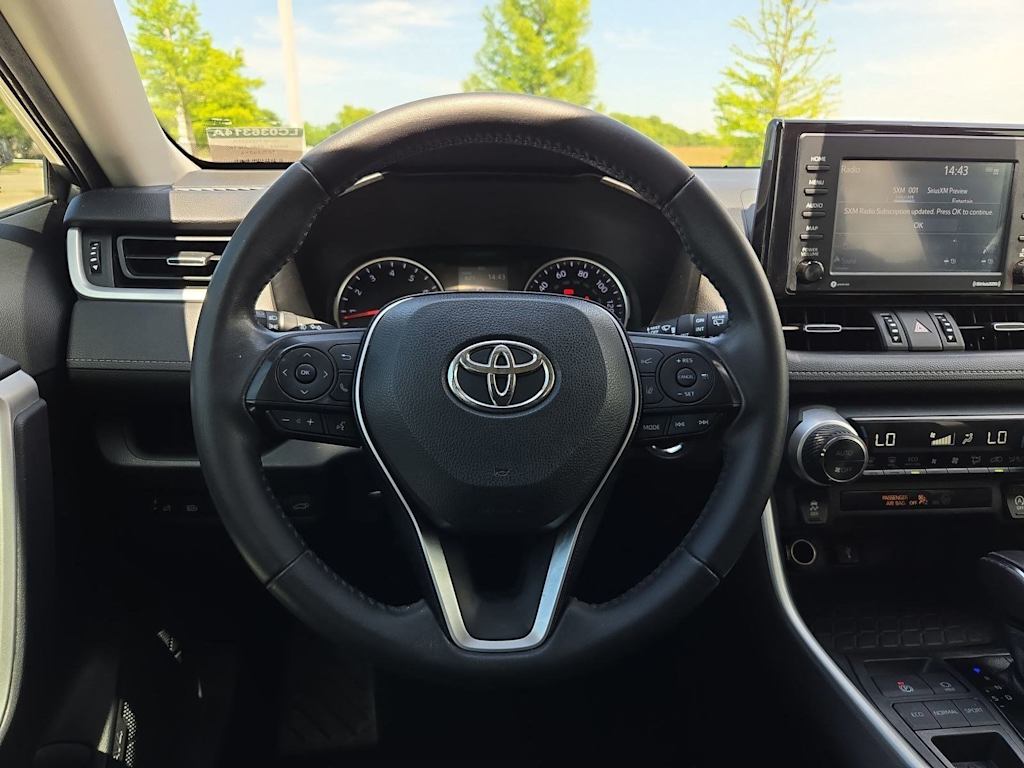 Thumbnail: 2020 Toyota RAV4 - 13