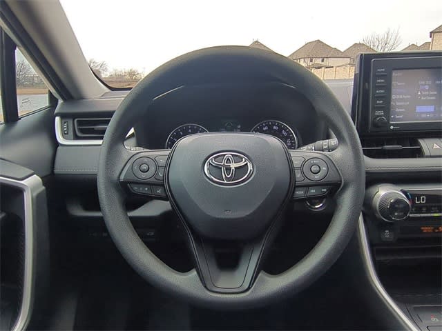 2021 Toyota RAV4 XLE 14