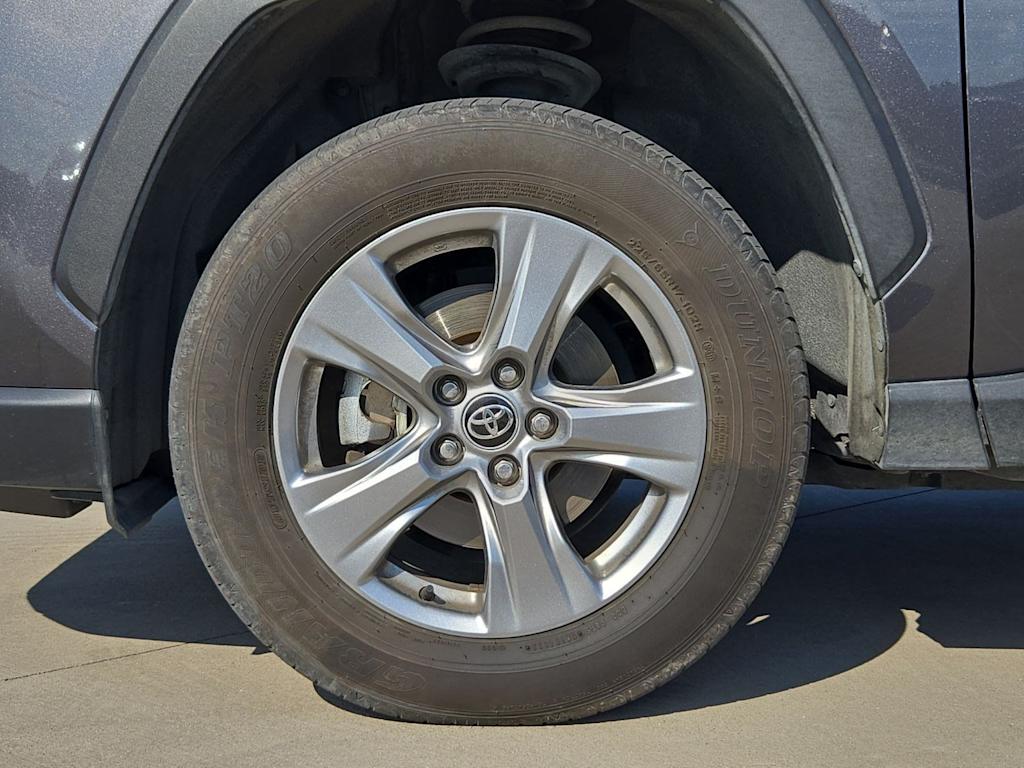 Thumbnail: 2024 Toyota RAV4 - 8
