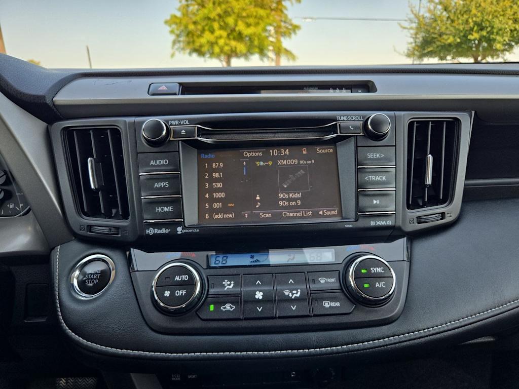 Thumbnail: 2018 Toyota RAV4 - 14