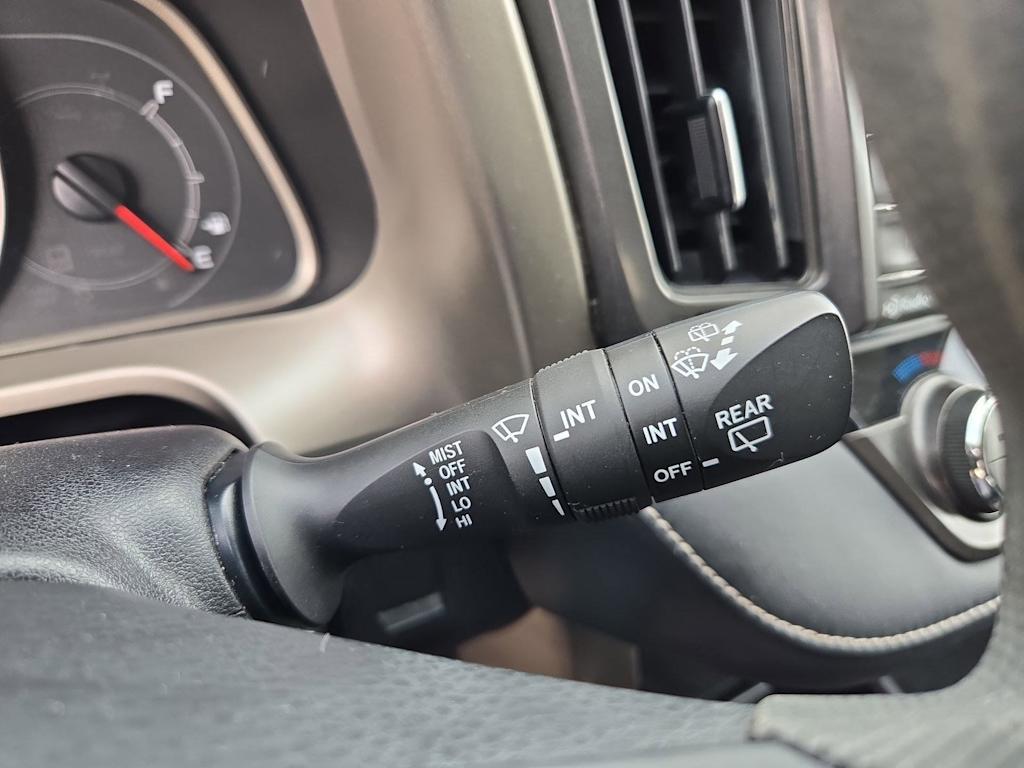 Thumbnail: 2015 Toyota RAV4 - 30