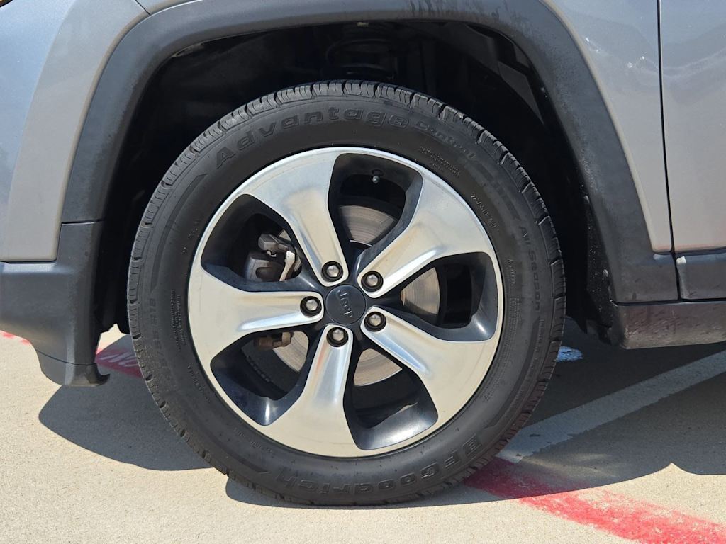 Thumbnail: 2017 Jeep Compass - 8