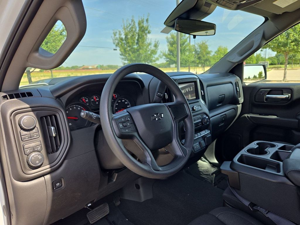 Thumbnail: 2025 Chevrolet Silverado 1500 - 2