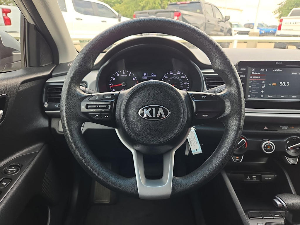 Thumbnail: 2020 Kia Rio - 13