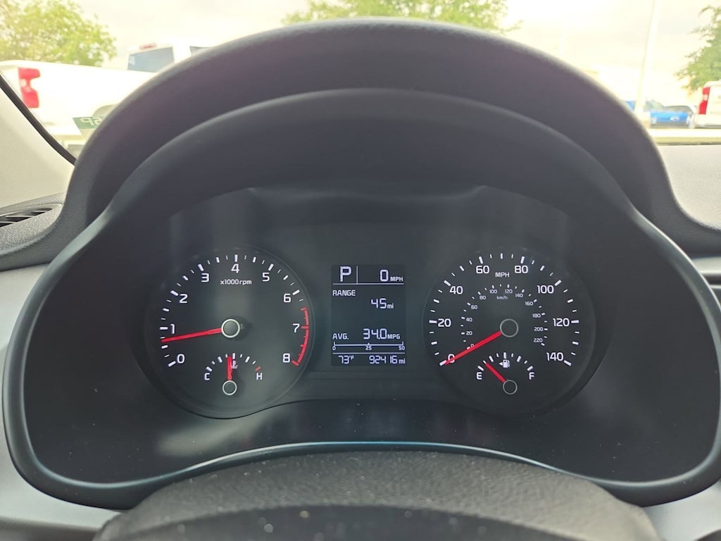 Thumbnail: 2020 Kia Rio - 16