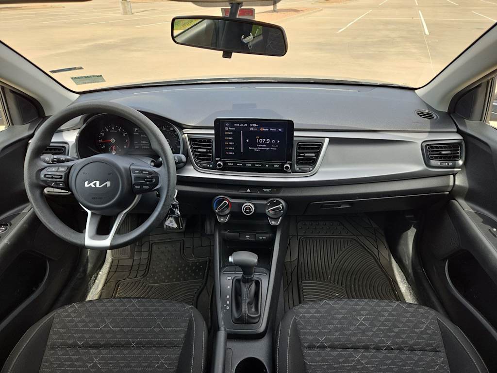 Thumbnail: 2023 Kia Rio - 9