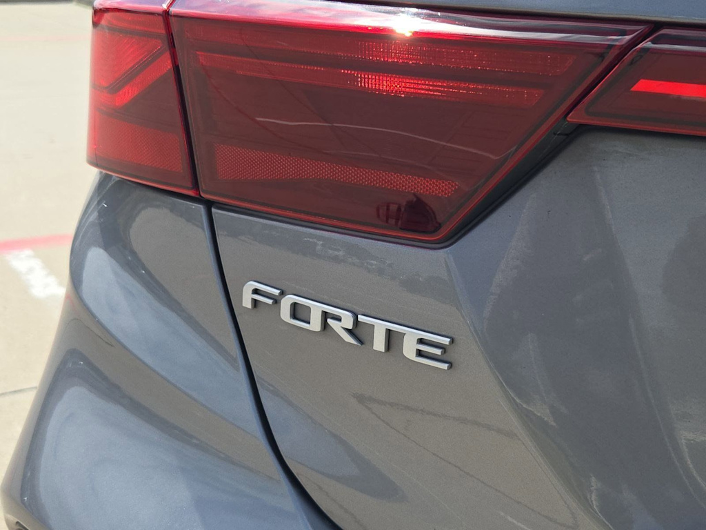 Thumbnail: 2023 Kia Forte - 22
