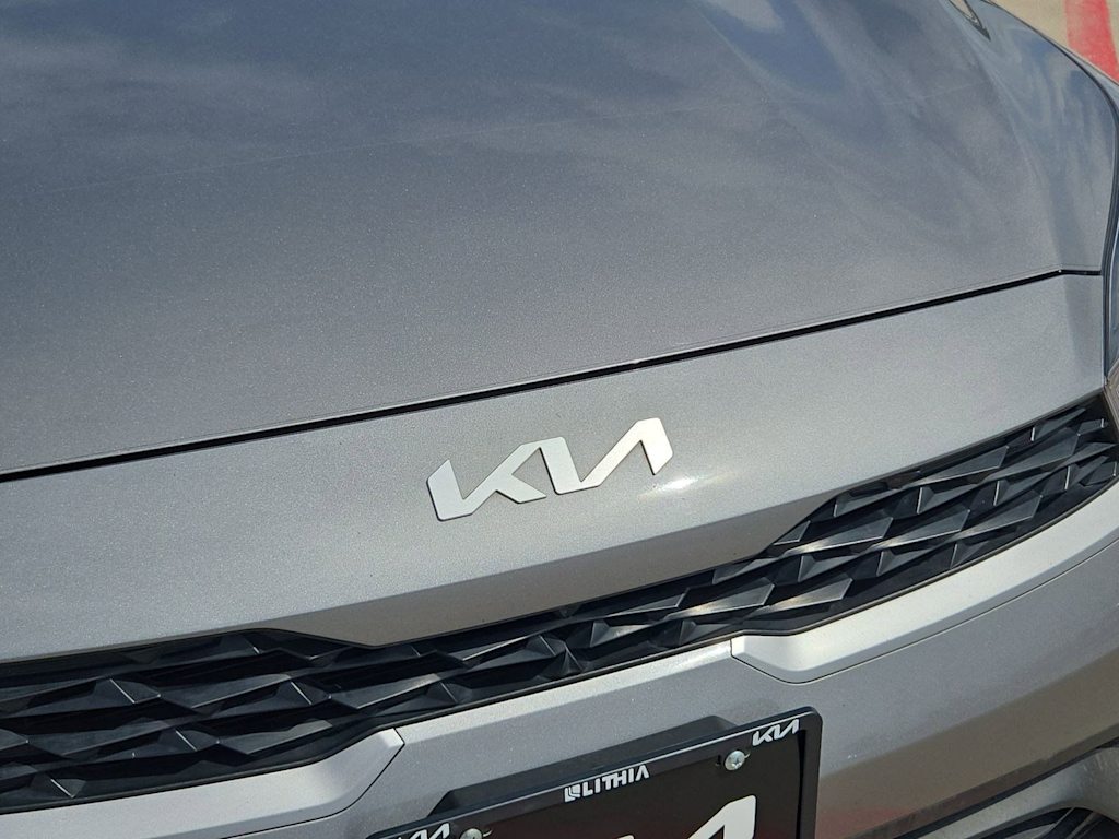 Thumbnail: 2023 Kia Forte - 7