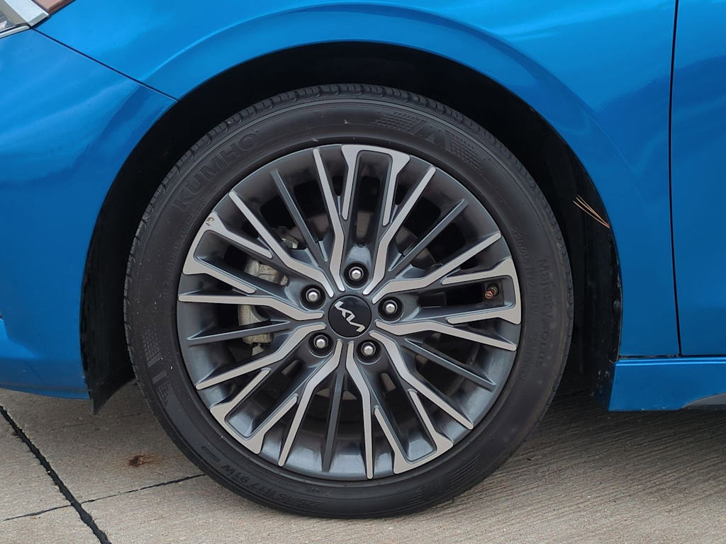 2023 Kia Forte GT-Line 8