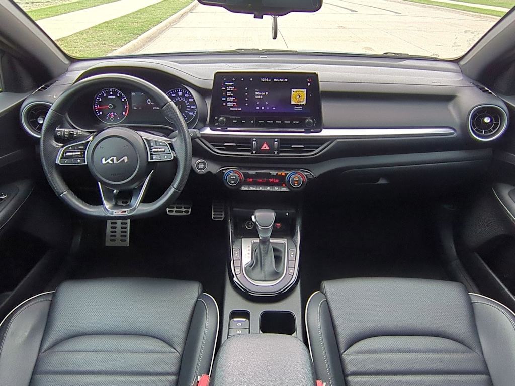 2023 Kia Forte GT-Line 10