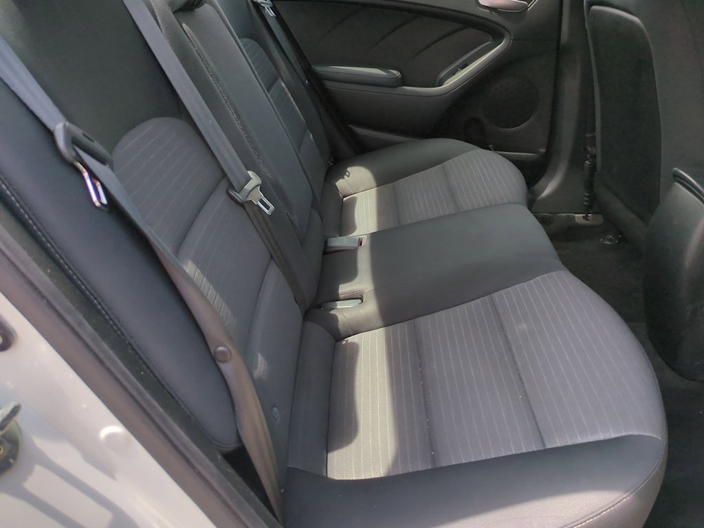 Thumbnail: 2018 Kia Forte - 25