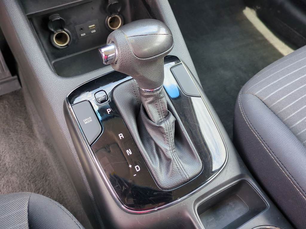 Thumbnail: 2018 Kia Forte - 31