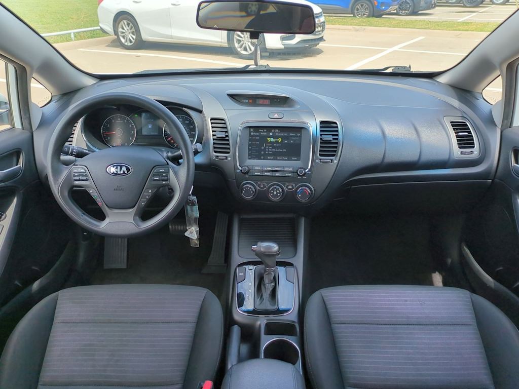 Thumbnail: 2018 Kia Forte - 10